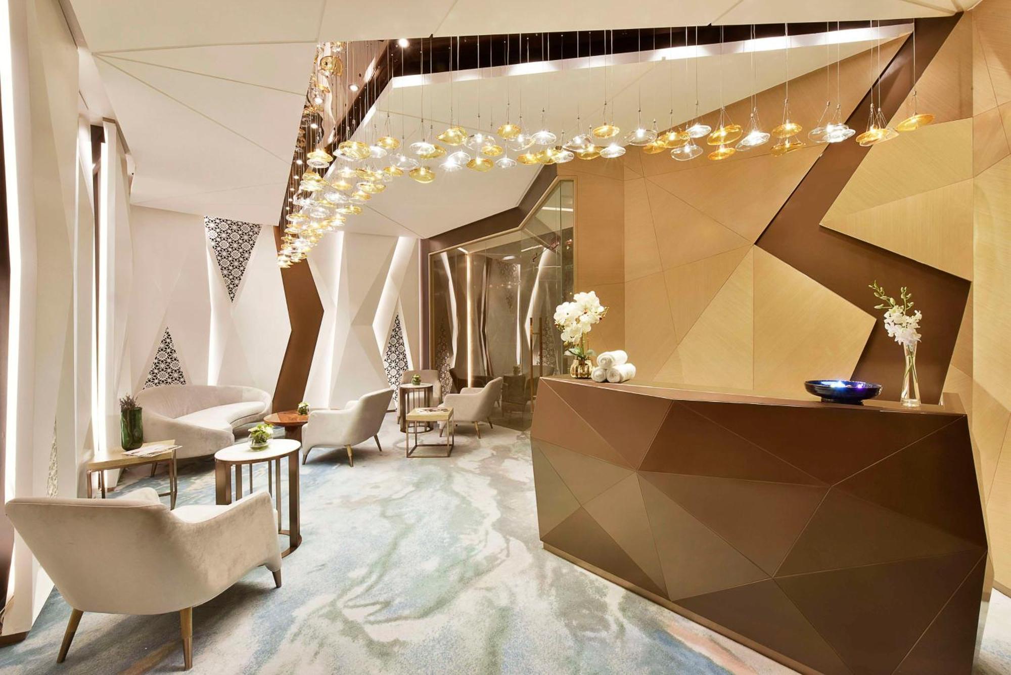 Hilton Bahrain Manama Exterior foto The lobby of the hotel